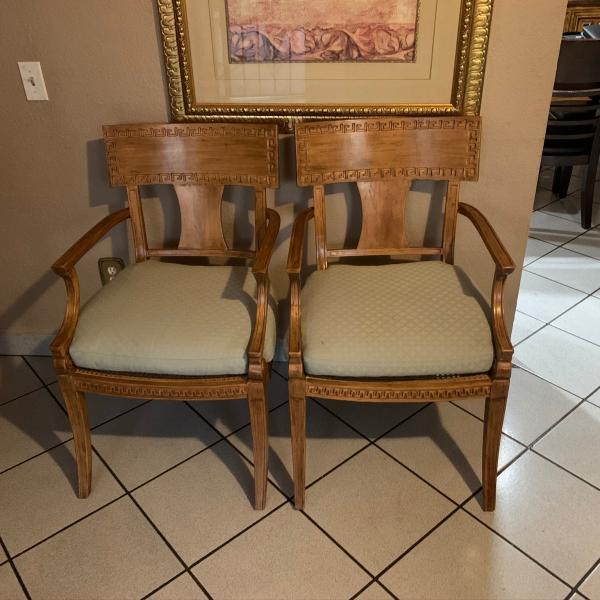 Photo of French chairs 