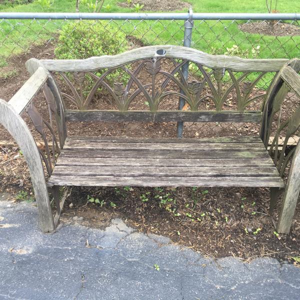 Photo of Cast iron Tulip flower bench 