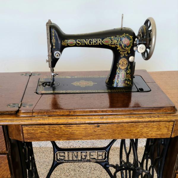 Photo of Singer Sewing Machine 