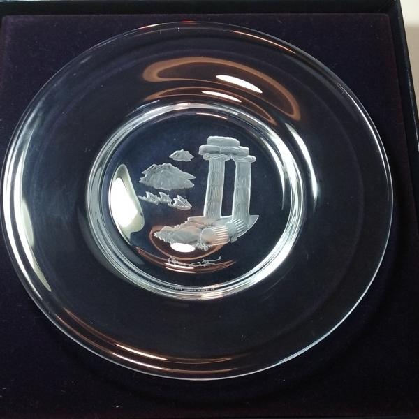 Photo of The Seven Seas Collectible Crystal Plates by James Wyeth