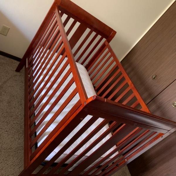 Photo of Delta 3 in baby crib 