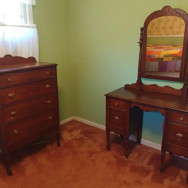 Photo of Antique Bedroom Set 