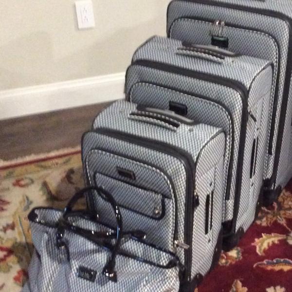 Photo of Nicole Miller Luggage