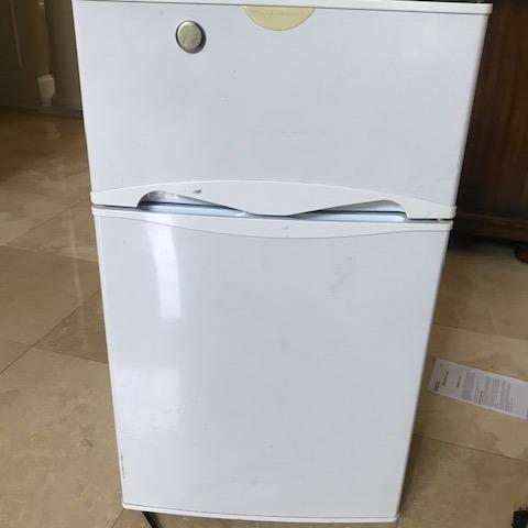Photo of gently used college refrigerator
