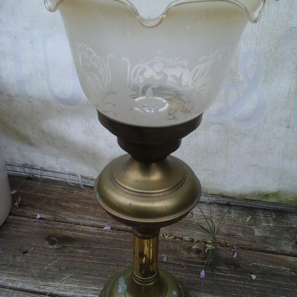Photo of Small antique Lamp (Electric)