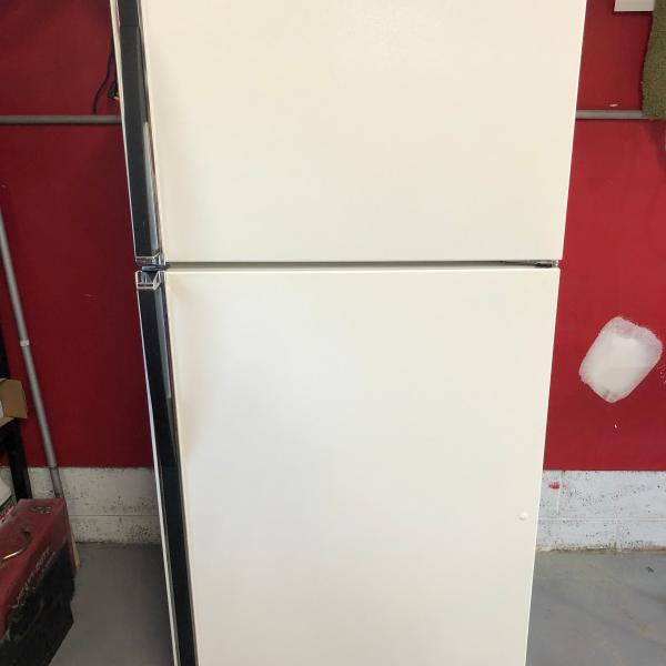 Photo of Kenmore 18 cu.ft. Refrigerator with ice maker