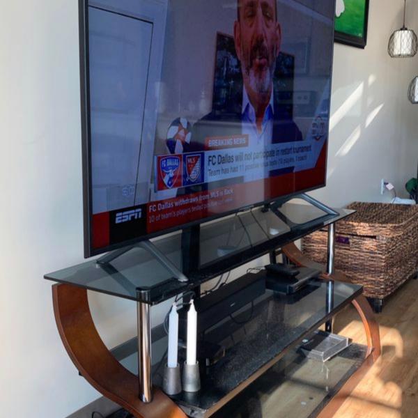 Photo of Like-New TV Stand 