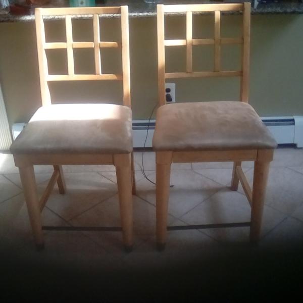 Photo of Counter Upholstered Chairs