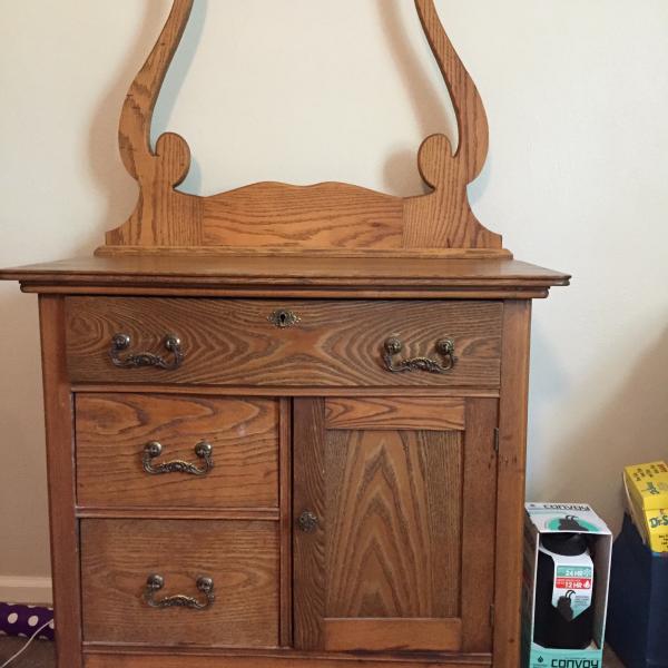 Photo of Antique Oak Wash Stand