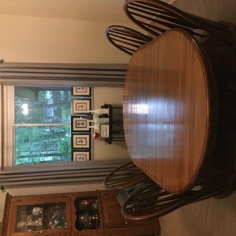 Photo of Solid Oak Wood Table