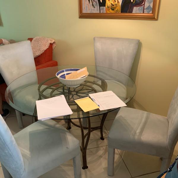 Photo of Glass kitchen table w/ 4 chairs