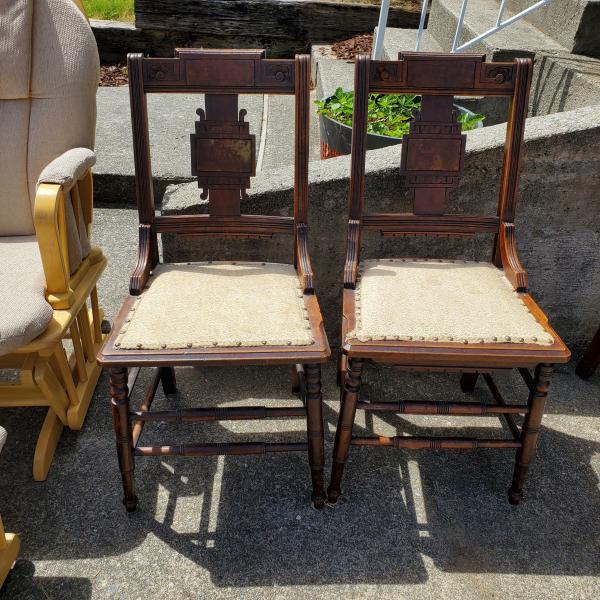 Photo of Set of antique chairs