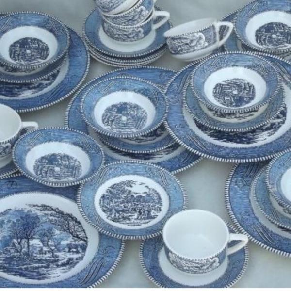 Photo of CURRIER & IVES DINNERWEAR