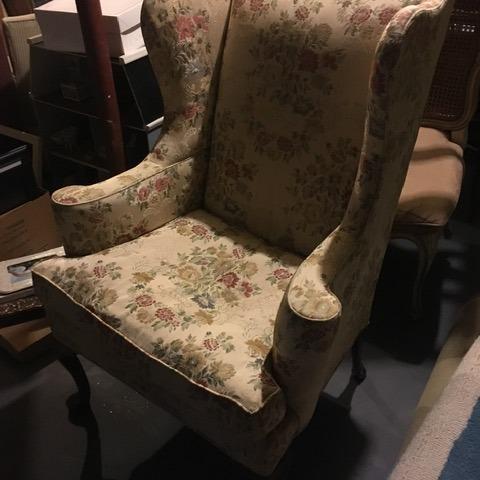 Photo of Queen Anne Chair