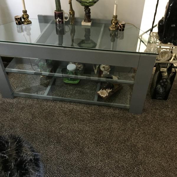 Photo of Glass tv table 