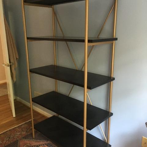 Photo of bookcase/Shelf/Etagere
