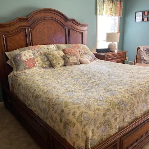 Photo of King Size Bedroom - REDUCED FOR QUICK SALE