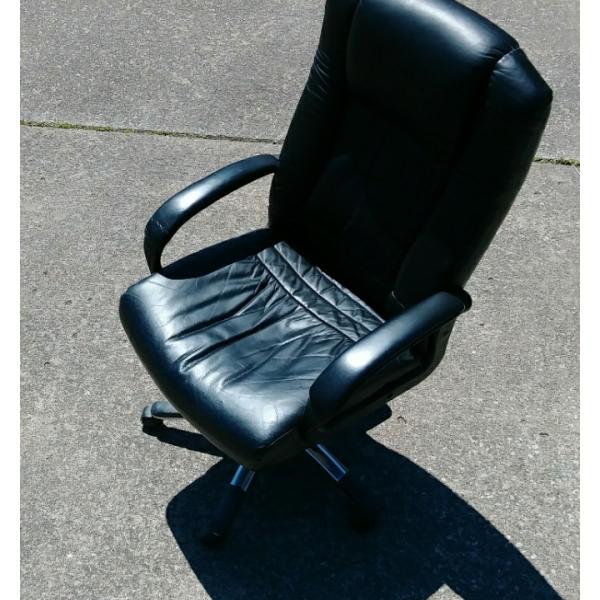 Photo of leather office chair