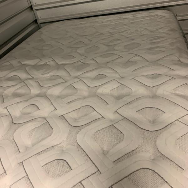 Photo of Brand new Sealy Cushion Firm Full size mattress only