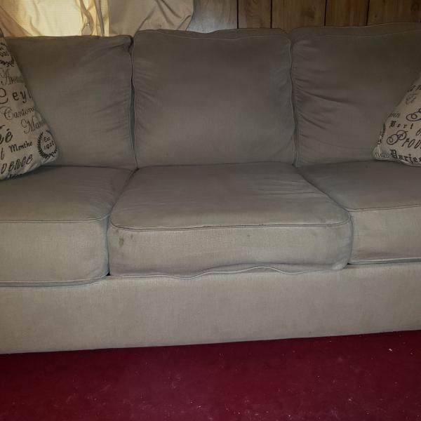 Photo of sofa with pull out bed