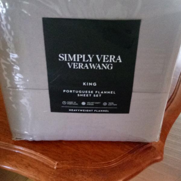 Photo of Vera Wang Flannel King Size Sheets