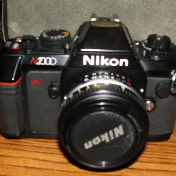 Photo of Nikon N2000 - 35MM