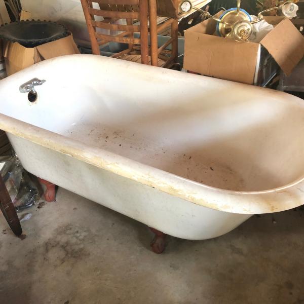 Photo of Vintage clawfoot tub