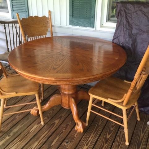 Photo of Table with 4 chairs, 24" leaf and custom made pads