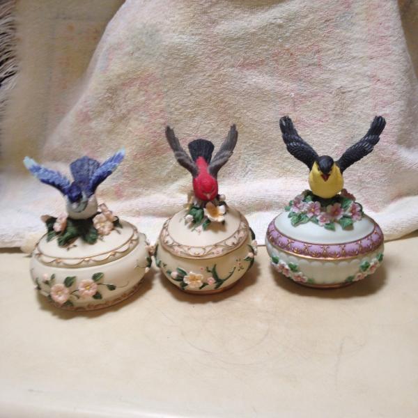 Photo of  Porcelain  Music boxes
