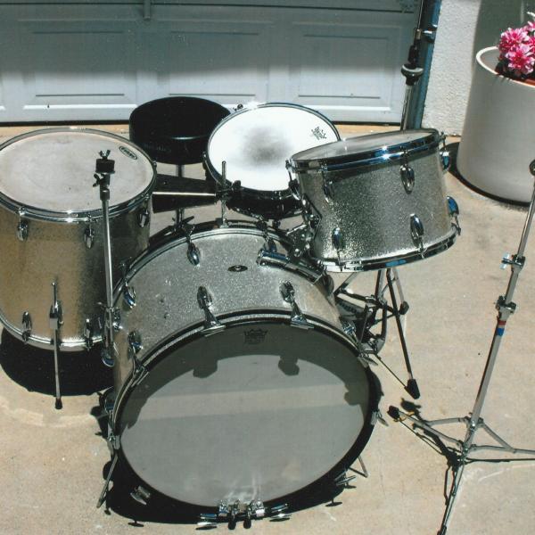 Photo of Antique drum set