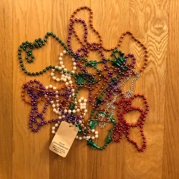 Photo of Assorted color bead necklace 