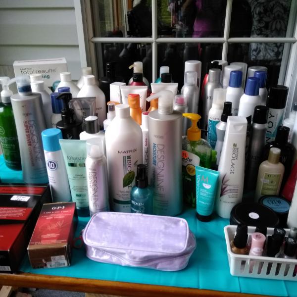 Photo of Salon shampoo conditioner