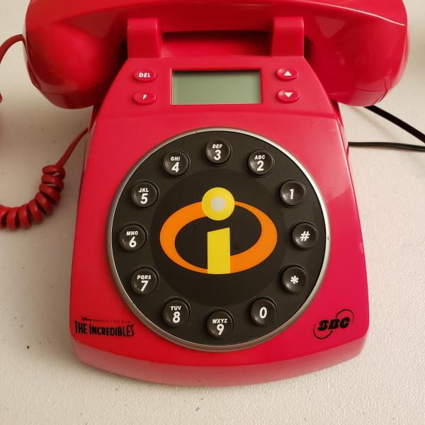 Photo of Disney Pixar The Incredibles Collector's Phone