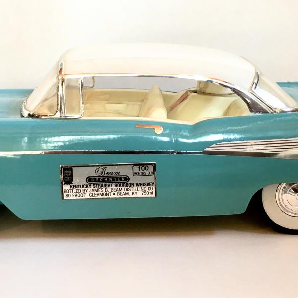 Photo of Jim Beam 1957 Convertible (Turquoise) Decanter