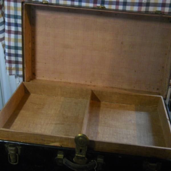 Photo of Steamer Trunk w-tray and original lock and key