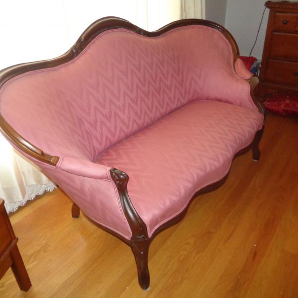 Photo of Victorian love seat