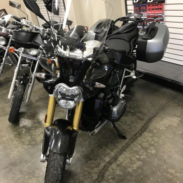 Photo of 2016 BMW R1200R motorcycle  driven only 1151 miles $12,000 