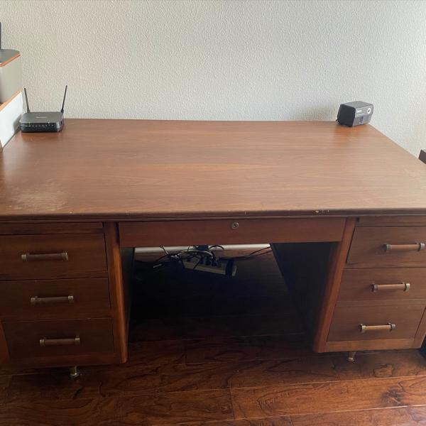 Photo of Office style Desk
