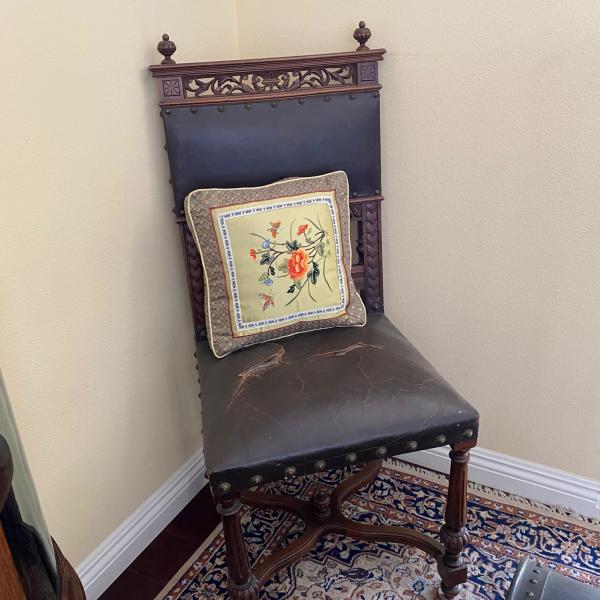 Photo of 4 Spaniard  Antique Chairs 