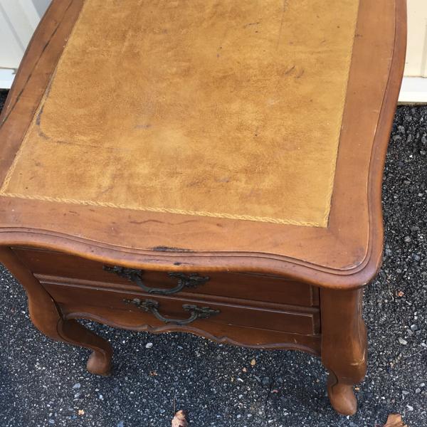 Photo of End table 