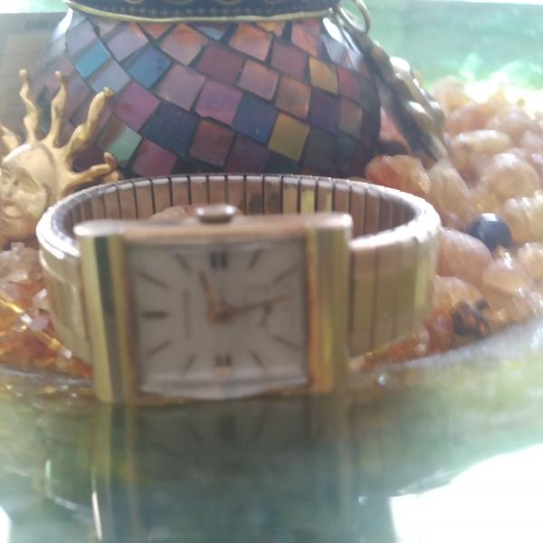 Photo of wittnauer watch
