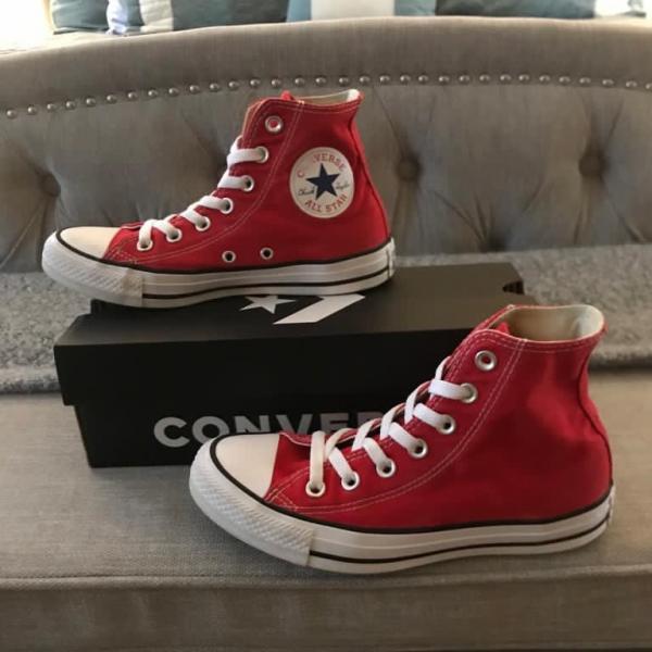 Photo of Red Converse size 4