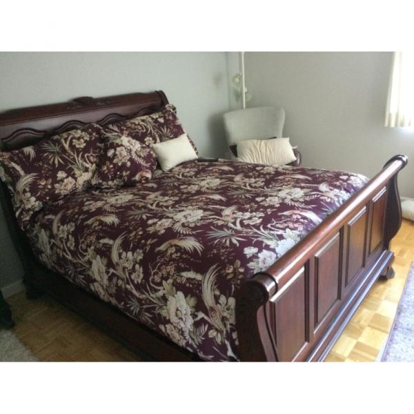 Photo of Queen bed