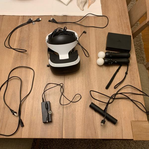 Photo of PlayStation 4 Pro1 with VR