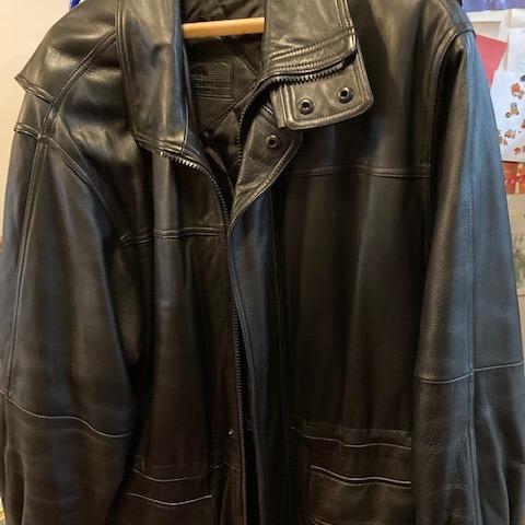Photo of Mens leather jacket w/ therma liner