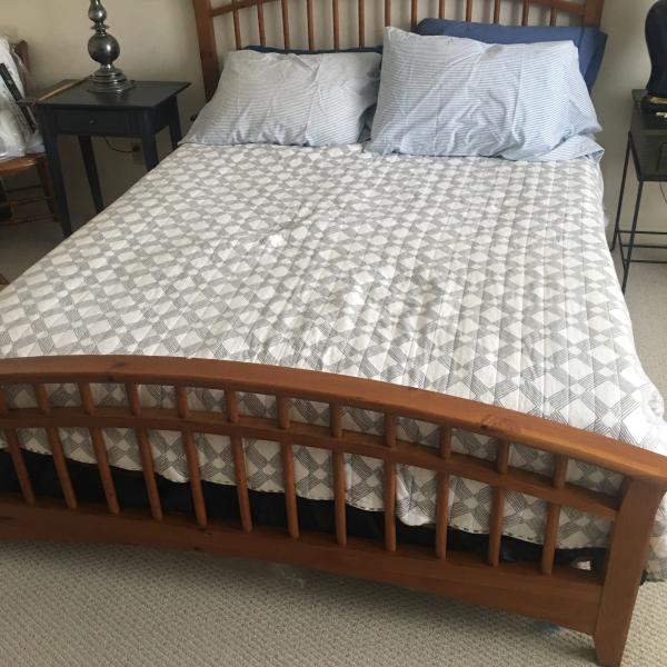 Photo of Queen Size Bed