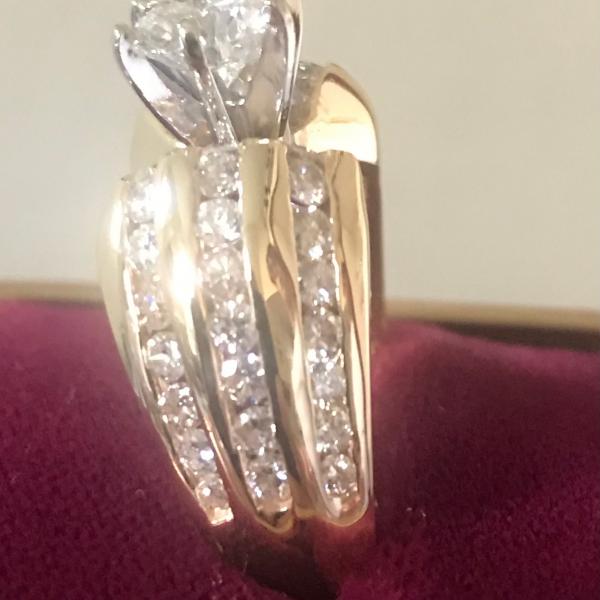 Photo of Ladies Beautiful One-Carat Diamond Ring