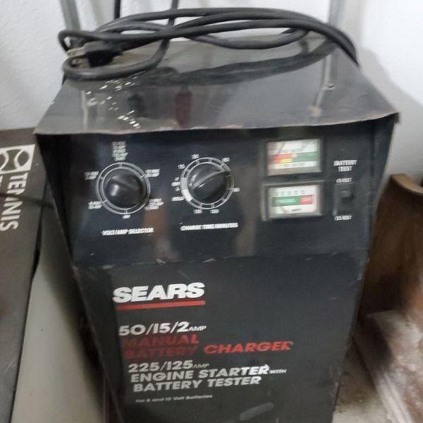 Photo of Manual Battery Charger/Engine Starter/Battery Tester