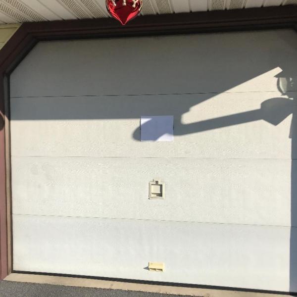 Photo of Garage door and opener plus all Hardware for installation 