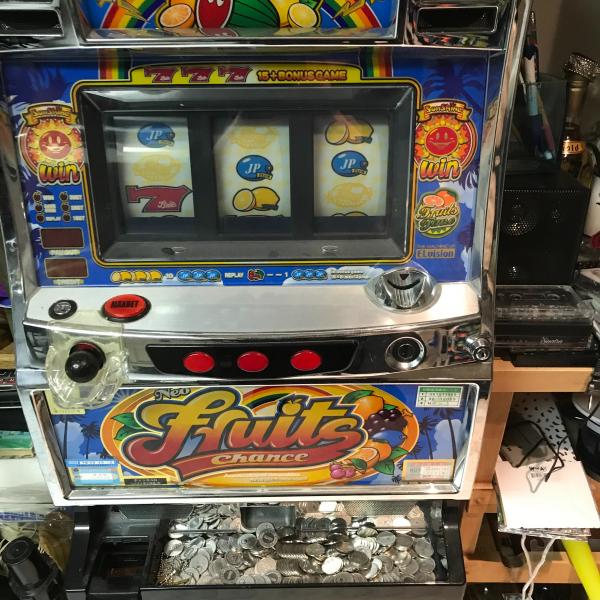 Photo of Authentic slot machine 